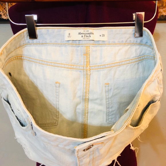 ABERCROMBIE & FITCH EUC Distressed Miniskirt 29 - Picture 5 of 5